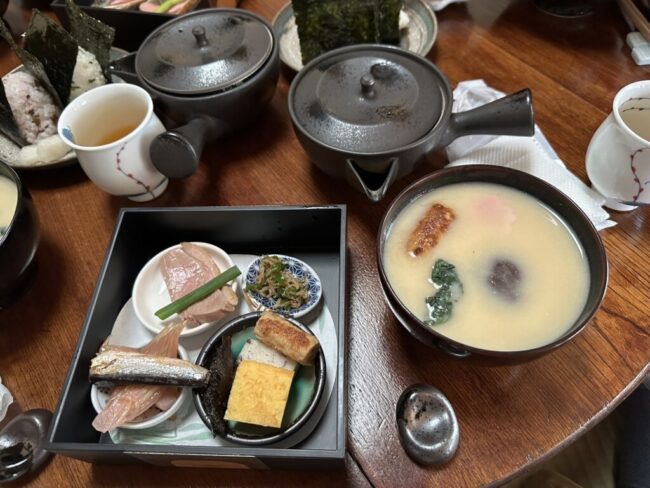 シンパティ　TOUHAKU茶館